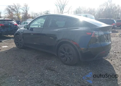 2025 Tesla Model Y Long Range Dual Motor All-Wheel Drive from USA, damaged, VIN 7SAYGDEE6SF300238